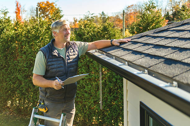 Professional Roofing technician working in Bridgewater, SD